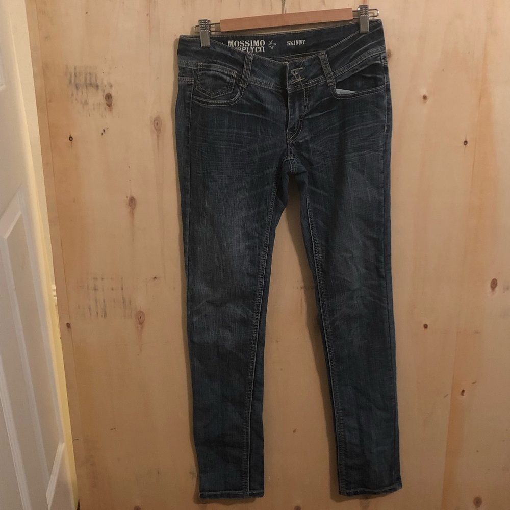 Sold!Mossimo skinny jeans size 7